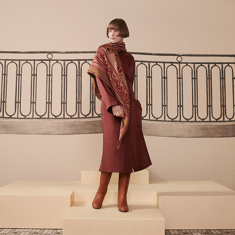HERMES 即発！新作 カシシル 140 Les Roues de Phaeton Bandana Les Roues de Phaeton Bandana shawl 140 | Hermès Netherlands